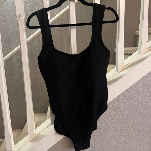 Women's J. Crew Monokini One Piece Low back Swim Black Size 10 - Picture 10 of 11